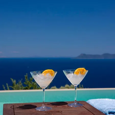 Evalin - Pretty Like At For Unforgettable Holidays