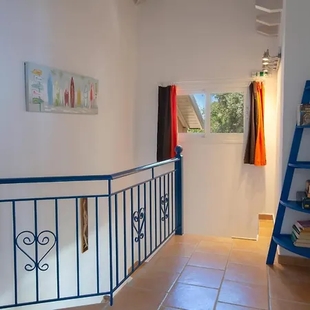 Evalin - Pretty Like At For Unforgettable Holidays *